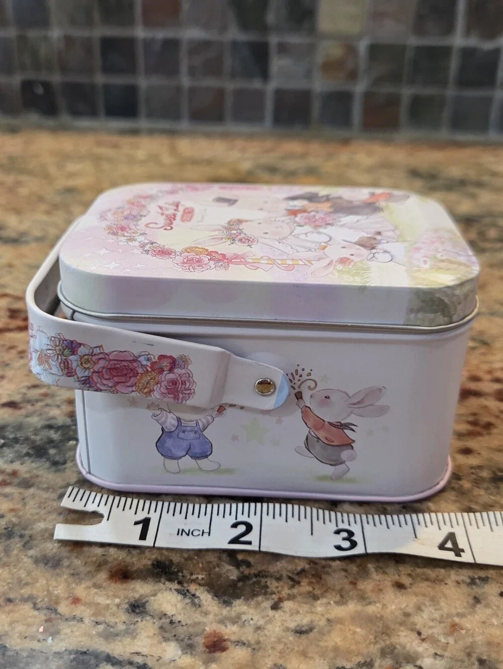 Sweet life Bunny Lulu Wedding Gift Tin No Key Ring Plush Empty Storage Tin